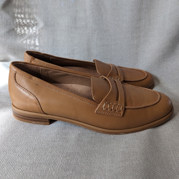 Naturalizer Mia Loafers Size 5 - Picture 2 of 4